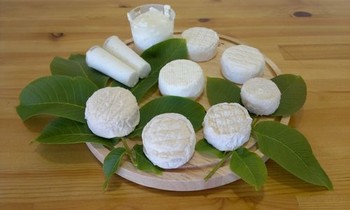 FROMAGERIE LOU PASTRE LES FROMAGES ©FROMAGERIE LOU PASTRE