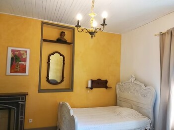 MAISON DOUZE CHAMBRE JAUNE ©MAISON DOUZE