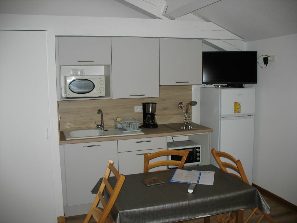 MST003-2- ©©mairie_avene