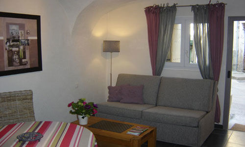 HLOLAR0340007828 ©ADT34