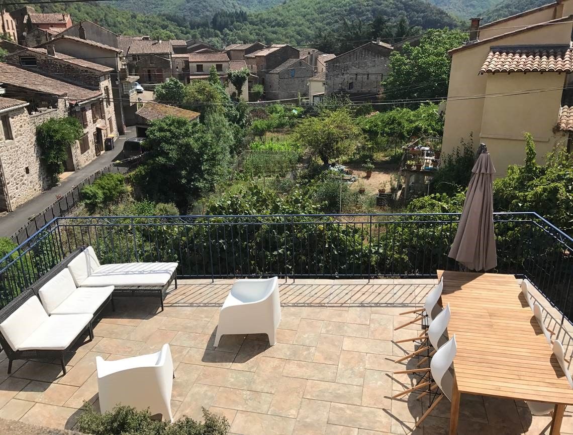 Deltour-Damien-Truscas ©deltour