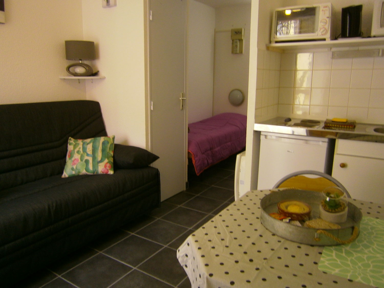 DE-JUST-PS-102 ©DE-JUST-PS-102