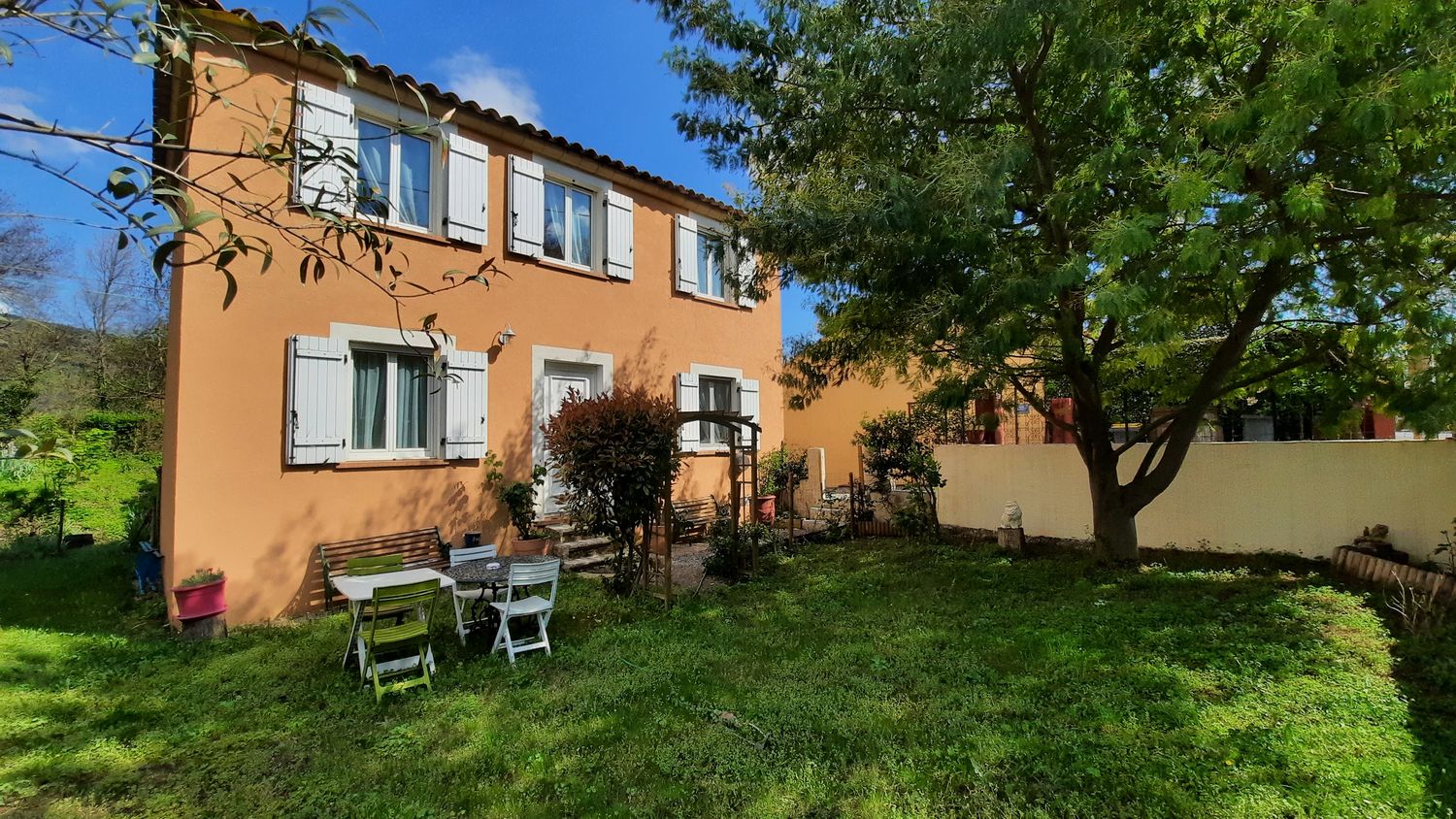 VILLA MIMOSA  Le Bousquet d'Orb  ©denizou