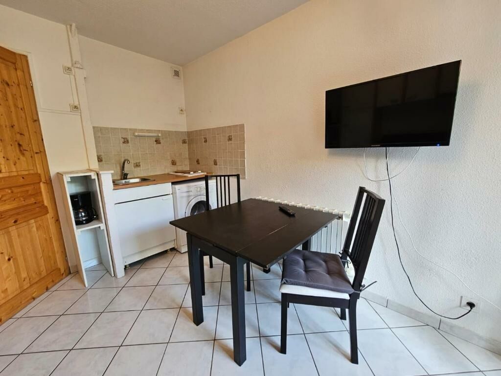 595344022 2 (002) ©harmand