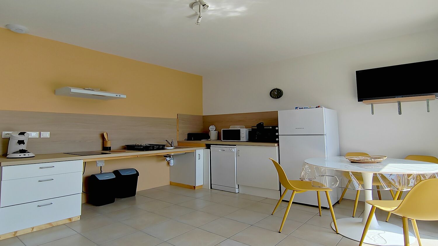 Le Capucine - le Manaka les Buis : Appartement 2 personnes à Lamalou-les-bains_1 ©Karim Debache