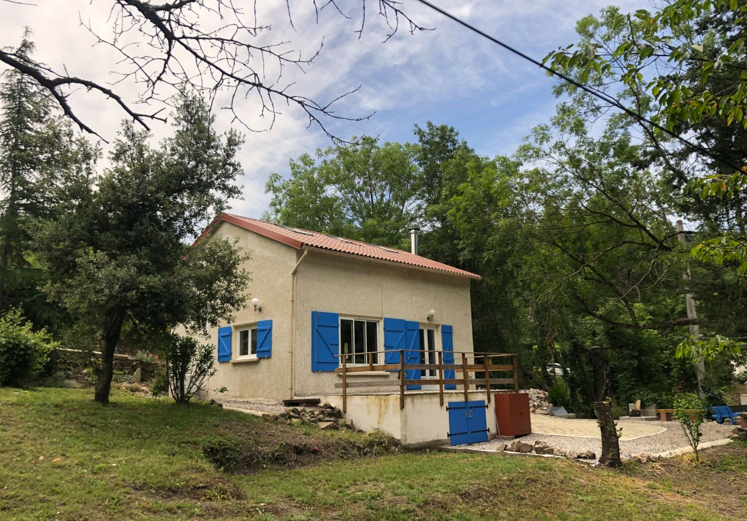 14. hse from garden sharp trimmed ©WINSTANLEY