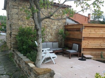 382ECE28-E3A1-4BD9-9CFF-3DD0887937B3 ©©courtin