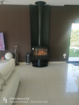 SALON POELE A BOIS ©GAUTHIER BOIS