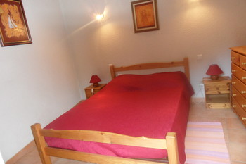 gite-2-chambre-1--2- ©crebassa