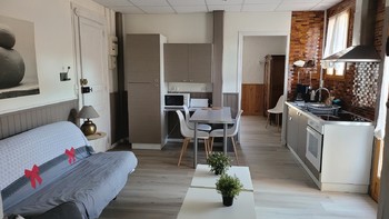 PACARY PAGE 41 BURLAT ©PACARY BURLAT 2024