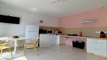 Le Pivoine - Le Manaka les Buis: Appartement 2 personnes à Lamalou-les-bains_2 ©Karim Debache