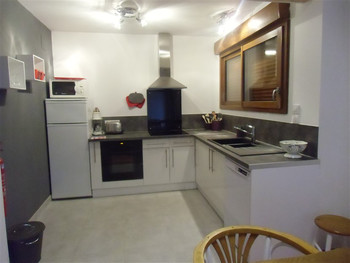 Petit chalet après rénovation Cuisine ©Mairie St Geniès