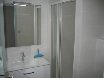 Salle d'eau ©Mairie d'Avène