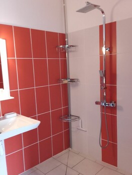 DOUCHE20161017-132622-2 ©©la_ruche_melipone