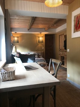 Coin bureau/salon ©Bayard