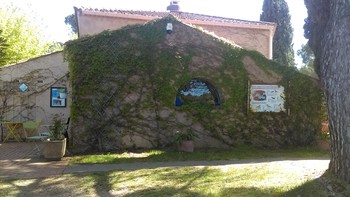 ACCUIEL VU PARKING ©Campotel