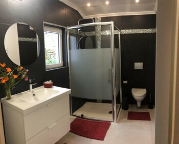 3. 4600 use ©WINSTANLEY