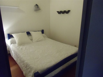 Petit chalet après rénovation Chambre 1 ©Mairie St Geniès