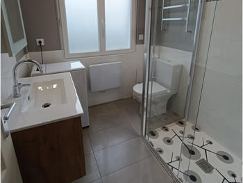 SAUJOT CAPPELLE 1A rue de marche salle de bain ©Saujot Salle de bain 1A