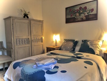 LIT 140 X 200 ©BRESILLEY