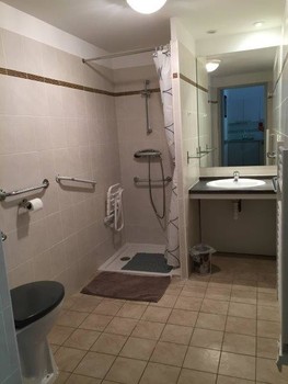 SALLE DE BAINS © RAYNAUDM
