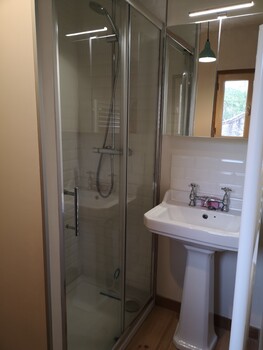 SDE étage ©SDE étage - douche +WC