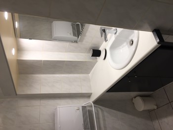 salle d’eau  ©2019-Yves Balard-www.avene.net