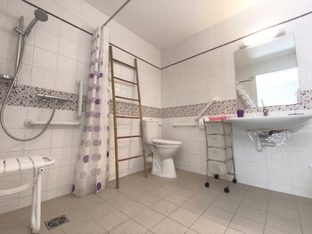 Salle d eau ©FERRIE