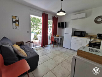 34G31209 - G.Bobola - Fourmi_6 ©©Relai Gîtes de France Hérault