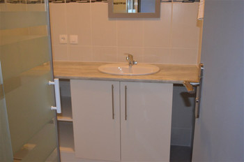 Petit chalet après rénovation salle de bain ©Mairie St Geniès