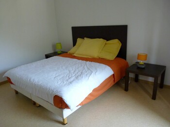 P1300155-Chambre-Principale.Lit-B.Resize-a-35-pct ©©vallon