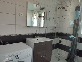10 charmettes 2 salle douche ©douche