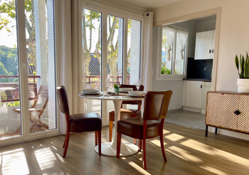 Salon ©Sharon Young