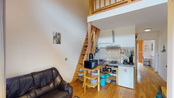 sejour avec coin cuisine accessible PMR appart Ibiscus Villa Marrakech Lamalou ©villa Marrakech Lamalou Marc Engler