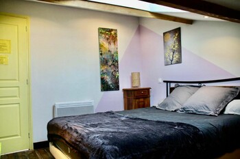 MOULIN GAILLARD CHAMBRE VIOLET ©Martin Gilles - Moulin gaillard