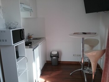 PINCHON-Chambre-meublee-105 ©©pinchon