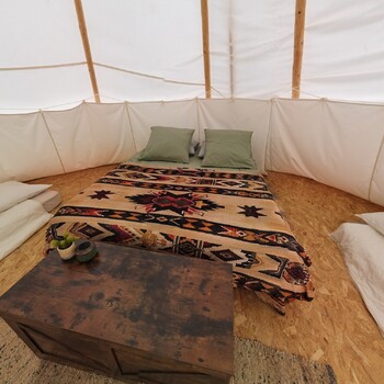 cabanes insolites lit tipi ©les cabanes insolites