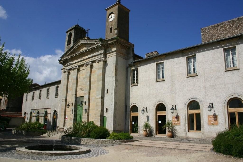 a-Faubourg-Hospice-St-Louis - ©Office de Tourisme Grand Orb