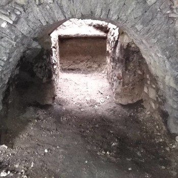 foyer d'un four ancien ©Les Amis du Four à Chaux La Tour sur Orb 